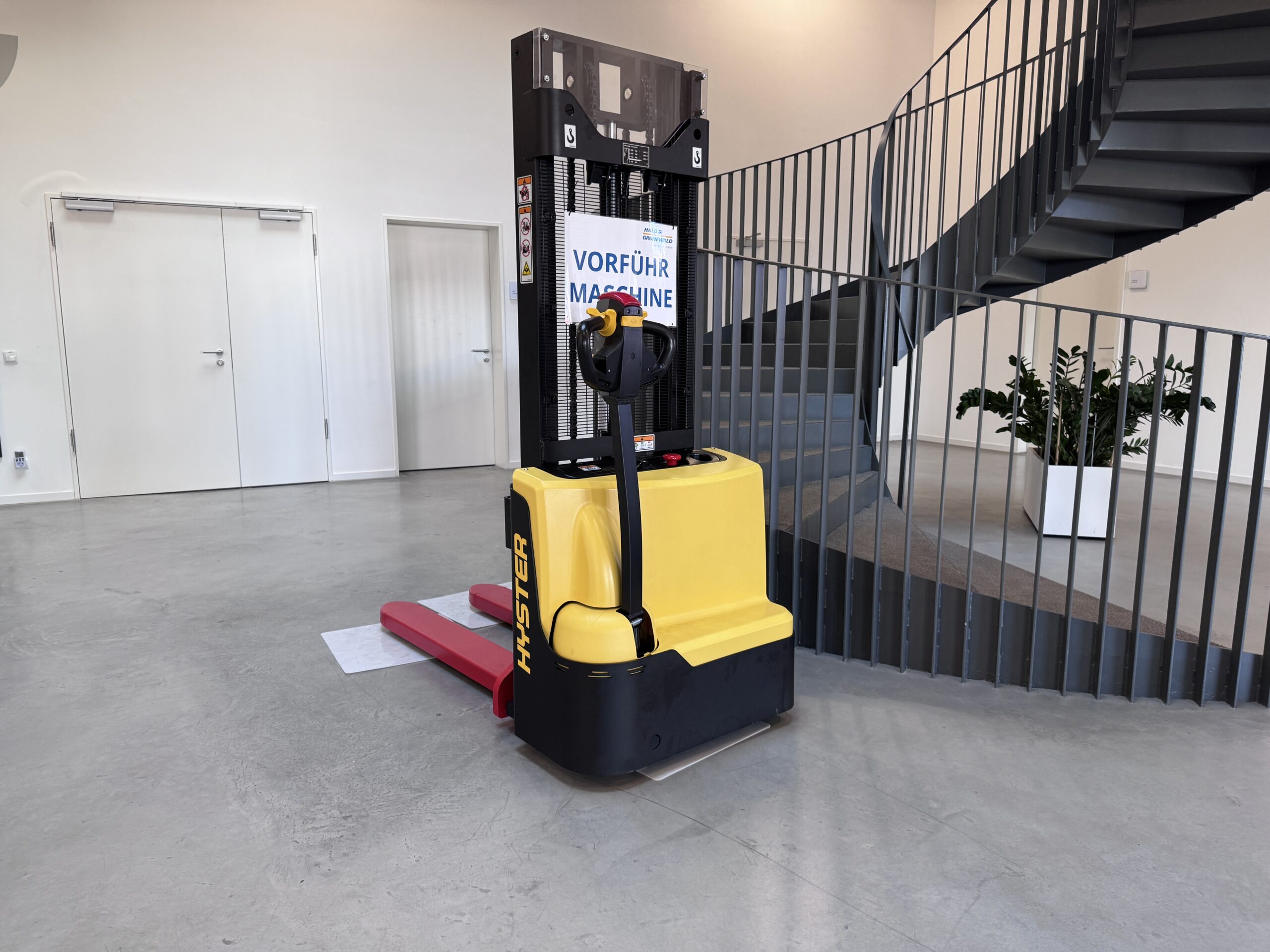 hyster-sc1-2-elektro-deichselger-t-lithium-1-2t image 3