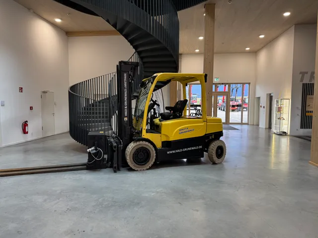 hyster-j5-0xn-elektro-frontstapler-zinkenversteller image 1