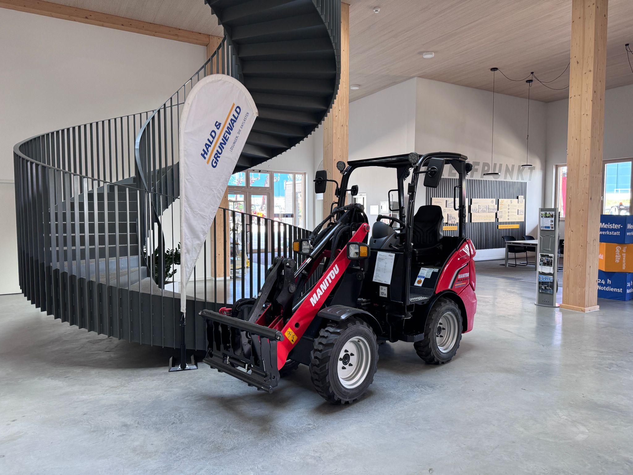 manitou-mla-2-25-h-p-st5-s1-radlader-mit-euro-aufnahme image 2