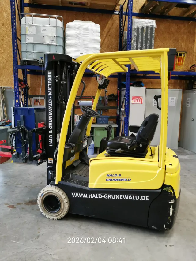 hyster-j2-0xnt-mwb-elektro-frontstapler-triplex-4900-mm image 1