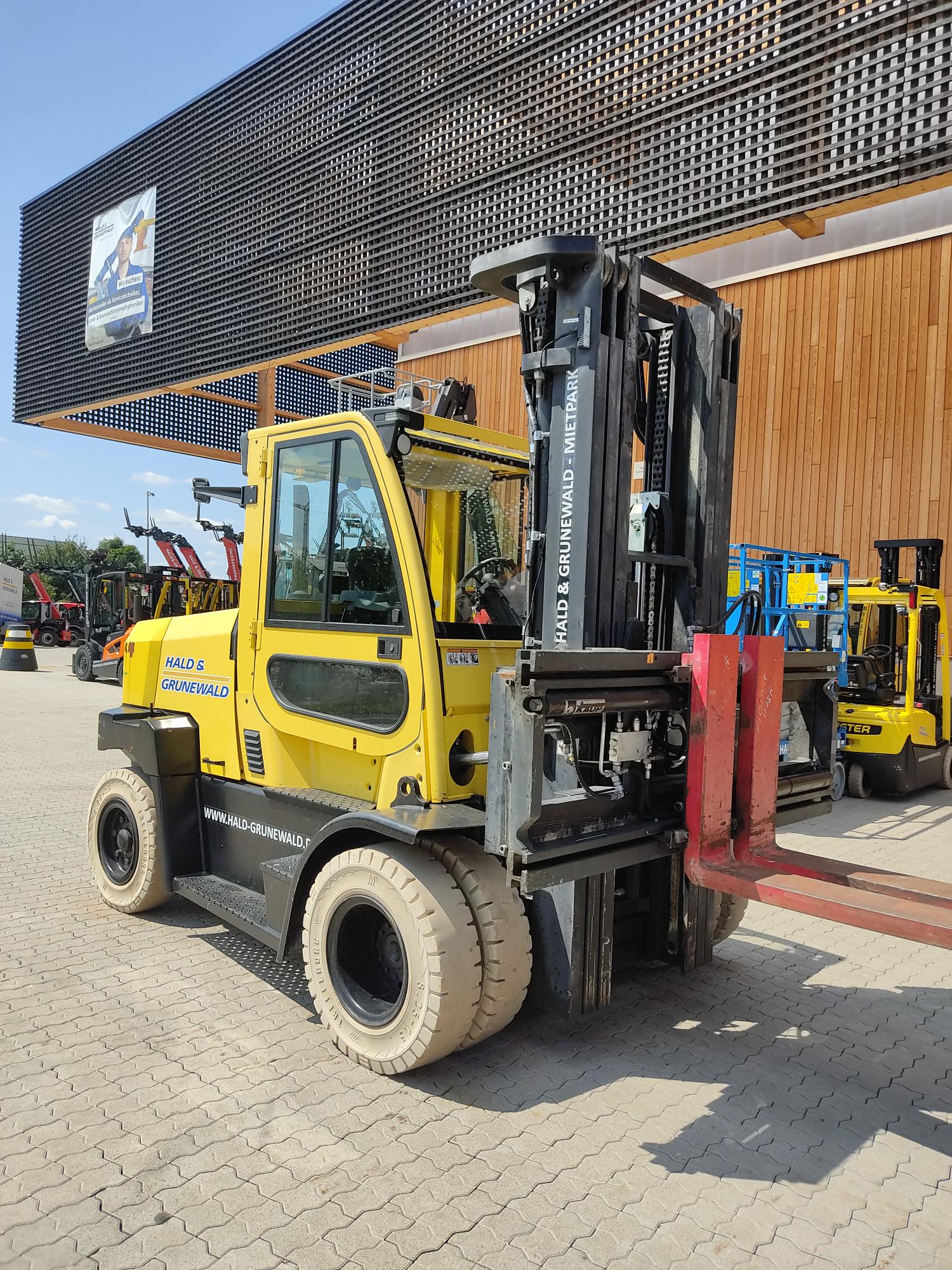 hyster-h8-0fts-diesel-frontstapler-vollkabine-8t image 2