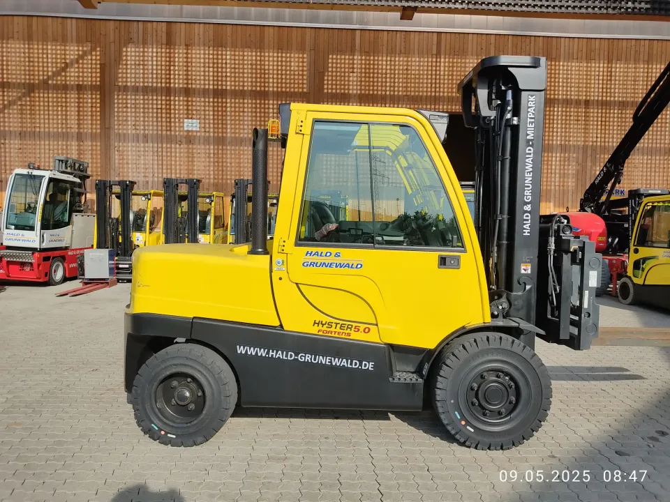 hyster-h5-0ft-d-diesel-frontstapler-triplex-5600mm image 1