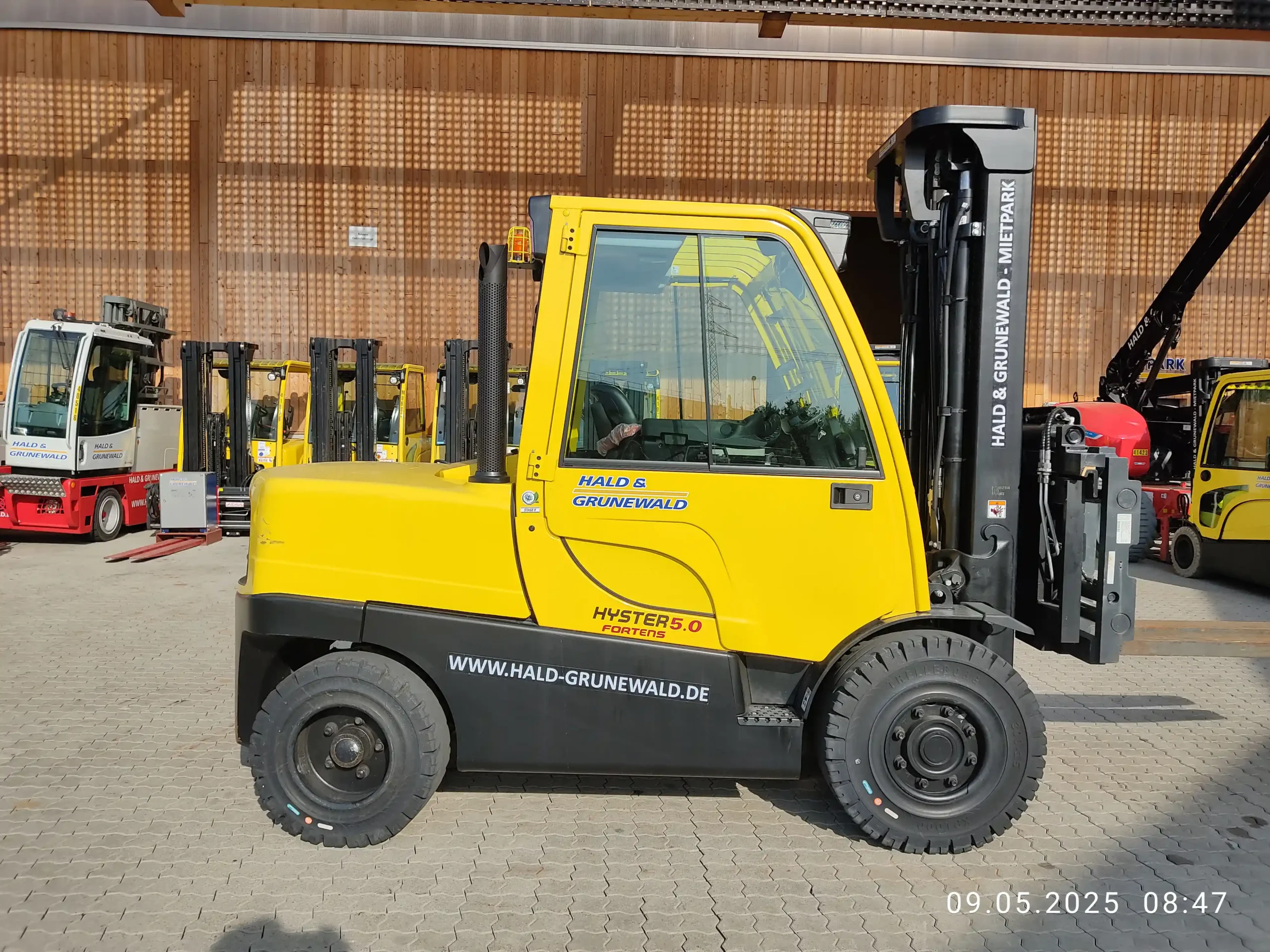 hyster-h5-0ft-d-diesel-frontstapler-triplex-5600mm image 1
