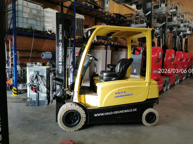 hyster-j3-0xn-elektro-frontstapler-triplex-5200mm image 1
