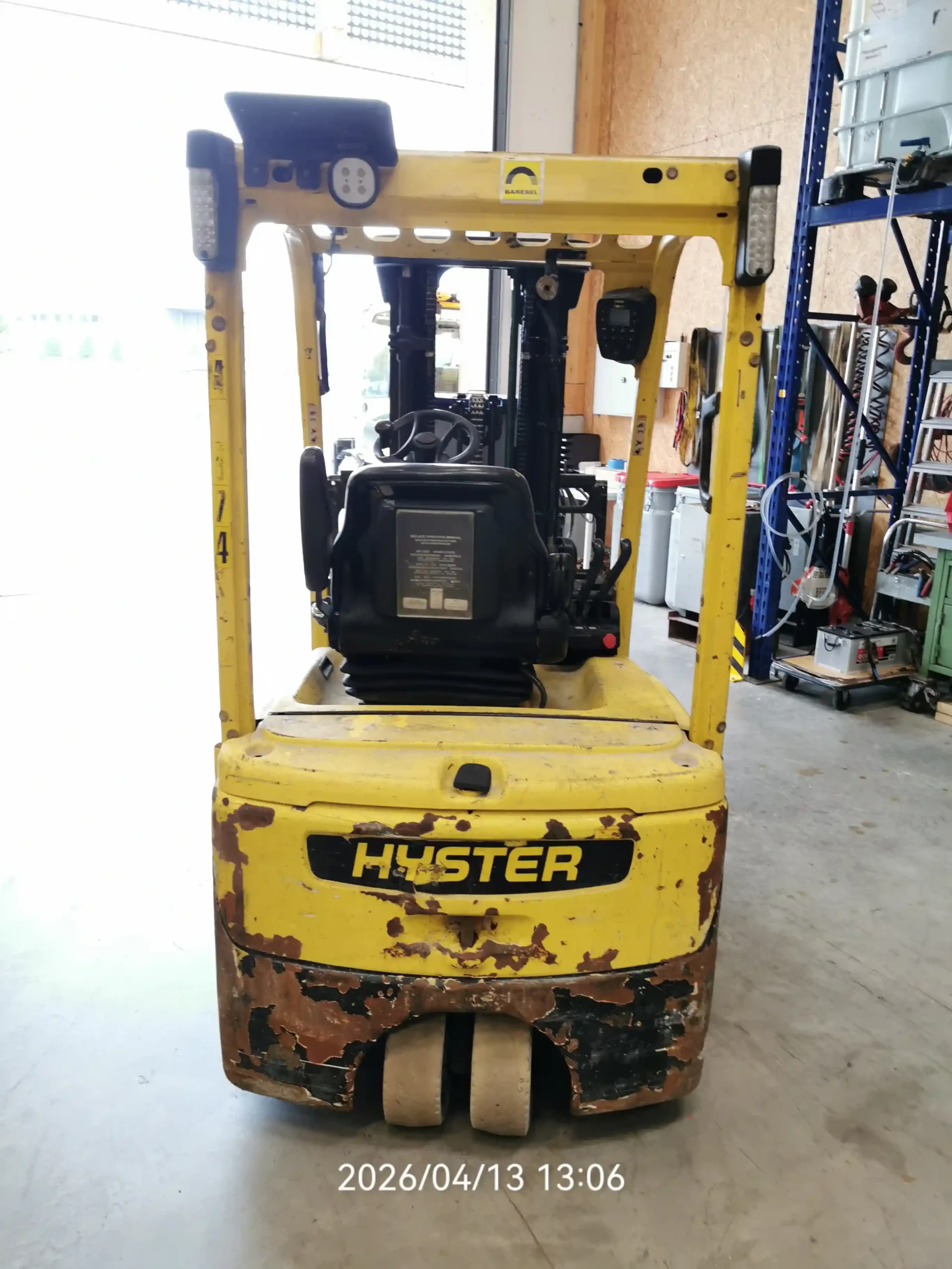 hyster-j1-6xnt-elektro-frontstapler-triplex-seitenschieber image 4