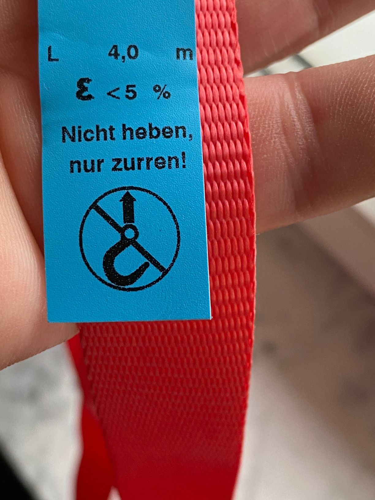 Dünn und handlich