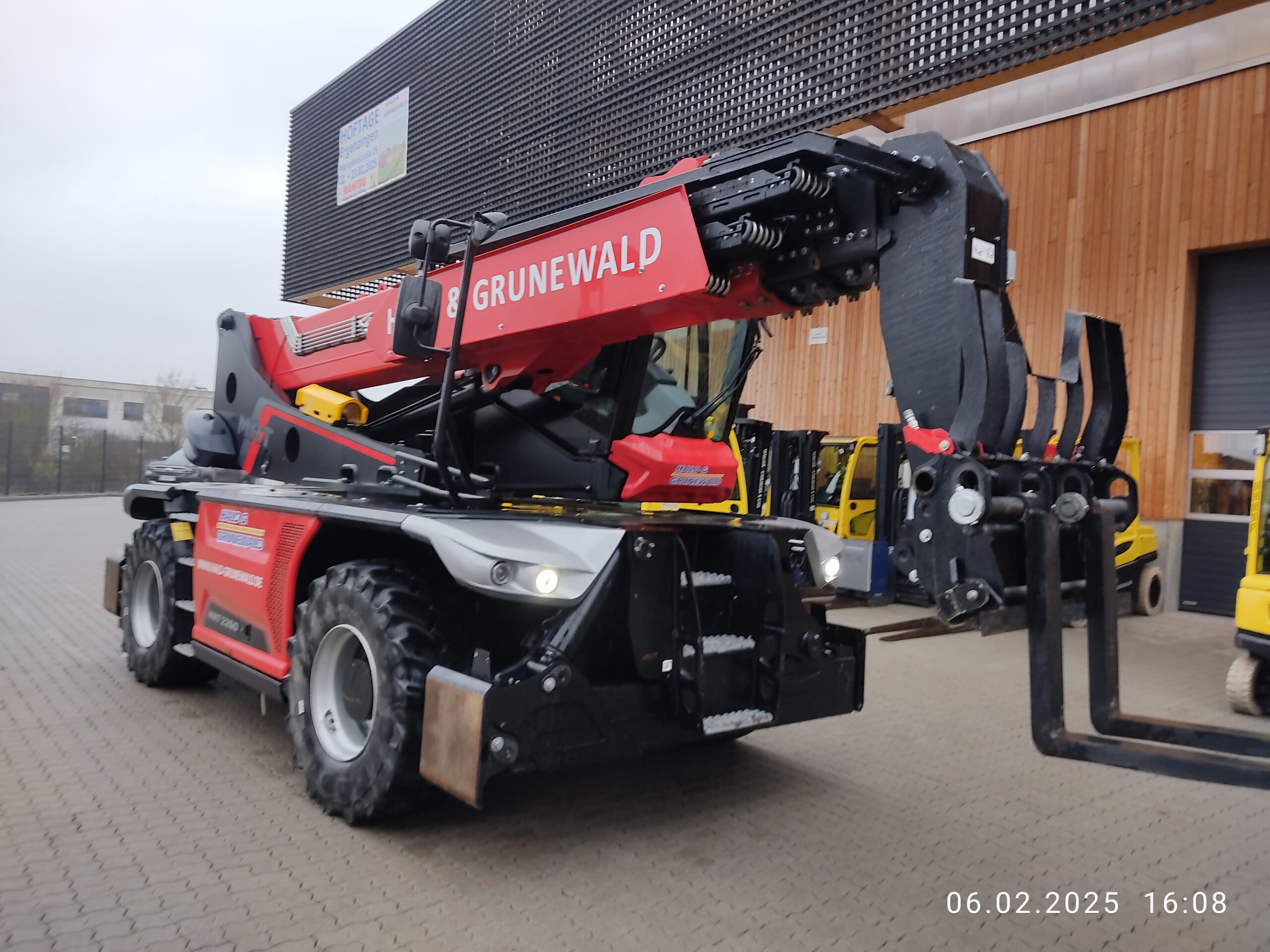 manitou-mrt-2260-teleskopstapler-gabeltr-ger-led image 3