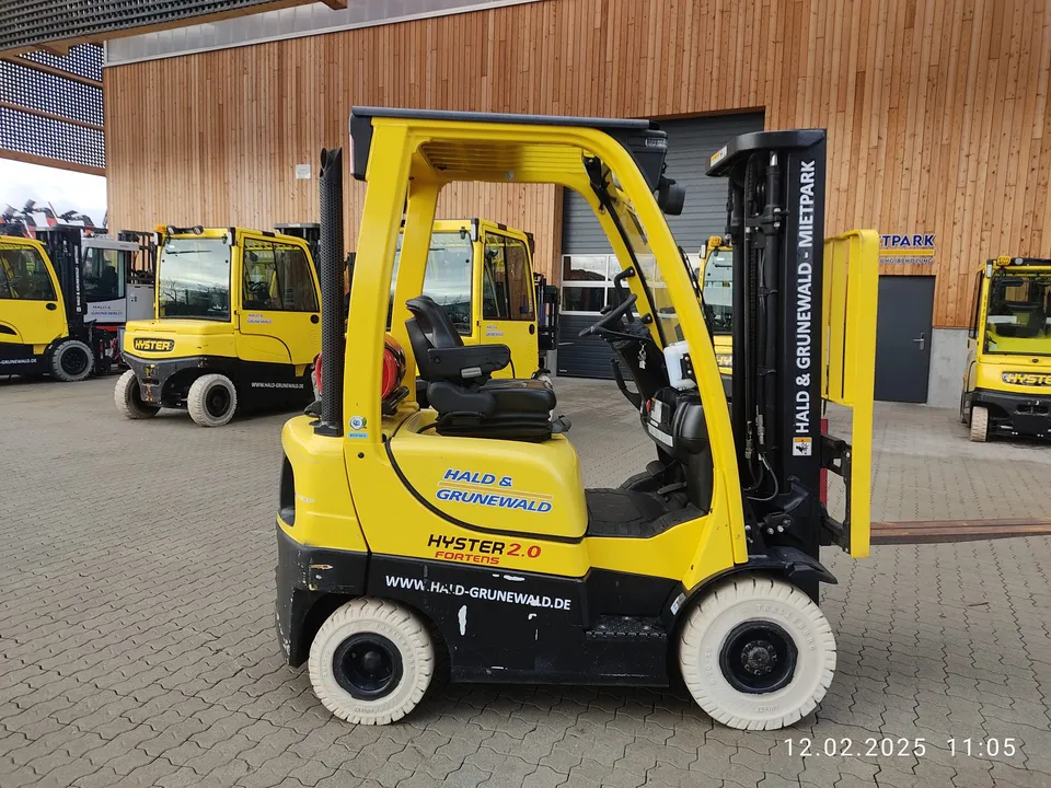 hyster-h2-0fts-l-gas-frontstapler-kompakt-mit-kabine image 1