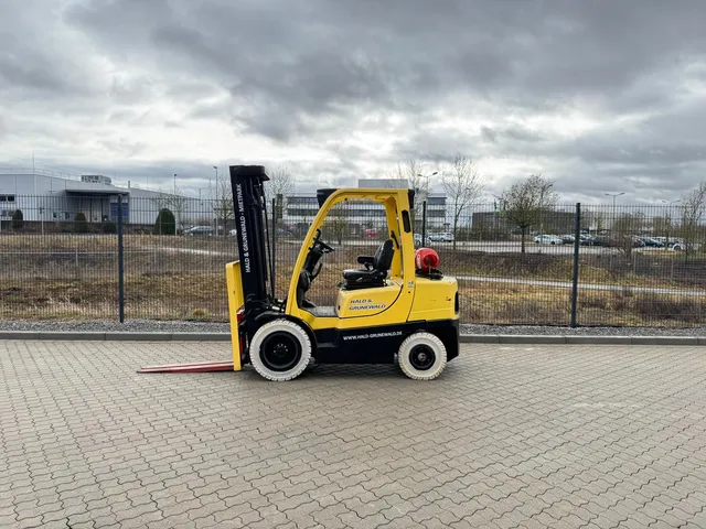 hyster-h3-0ft-l-gas-frontstapler-triplex-seitenschieber image 1