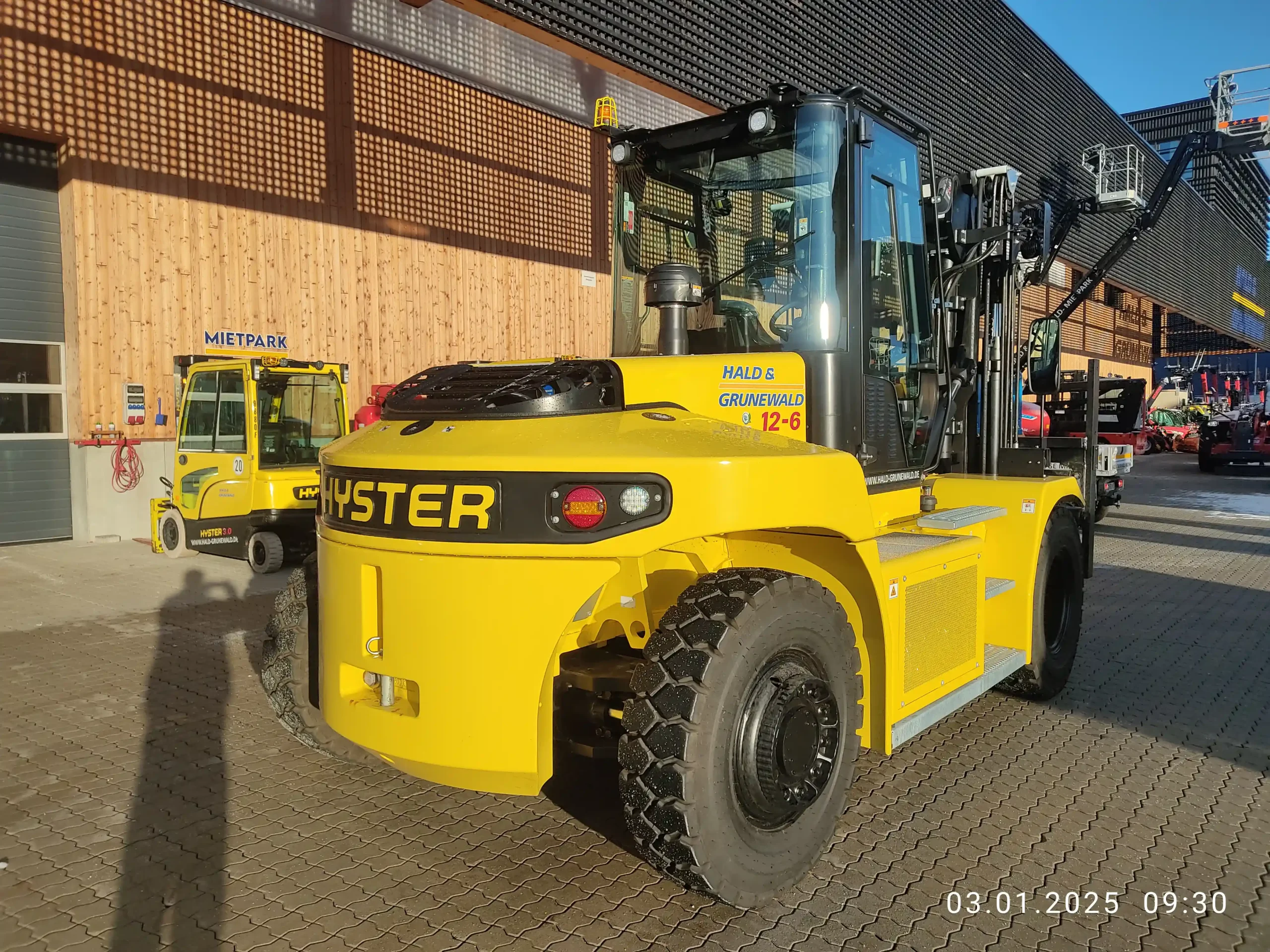 hyster-h12xd6-diesel-frontstapler-triplex-5500-mm image 3