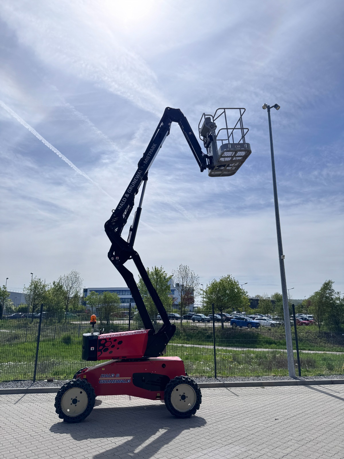 manitou-mango-12-gelenkarbeitsb-hne-kompakt-gel-ndeg-ngig image 2