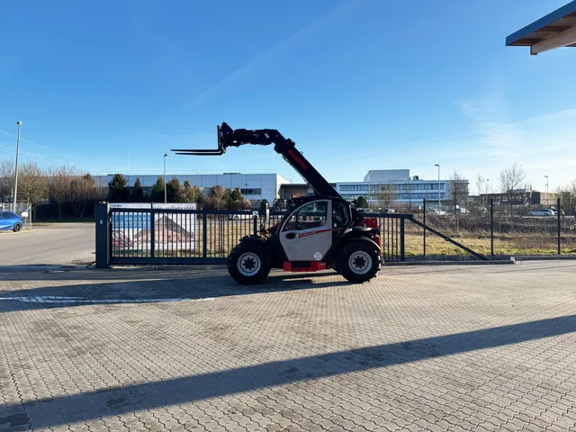 manitou-mlt-630-115d-v-cp-st5-s1-teleskopstapler-schnellwechsler image 1