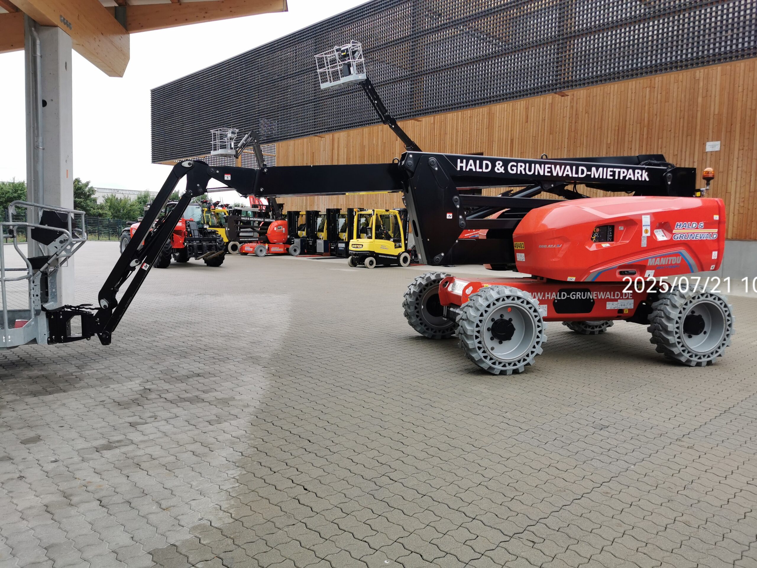 manitou-200-atje-s1-gelenkb-hne-elektro-gel-nde image 3