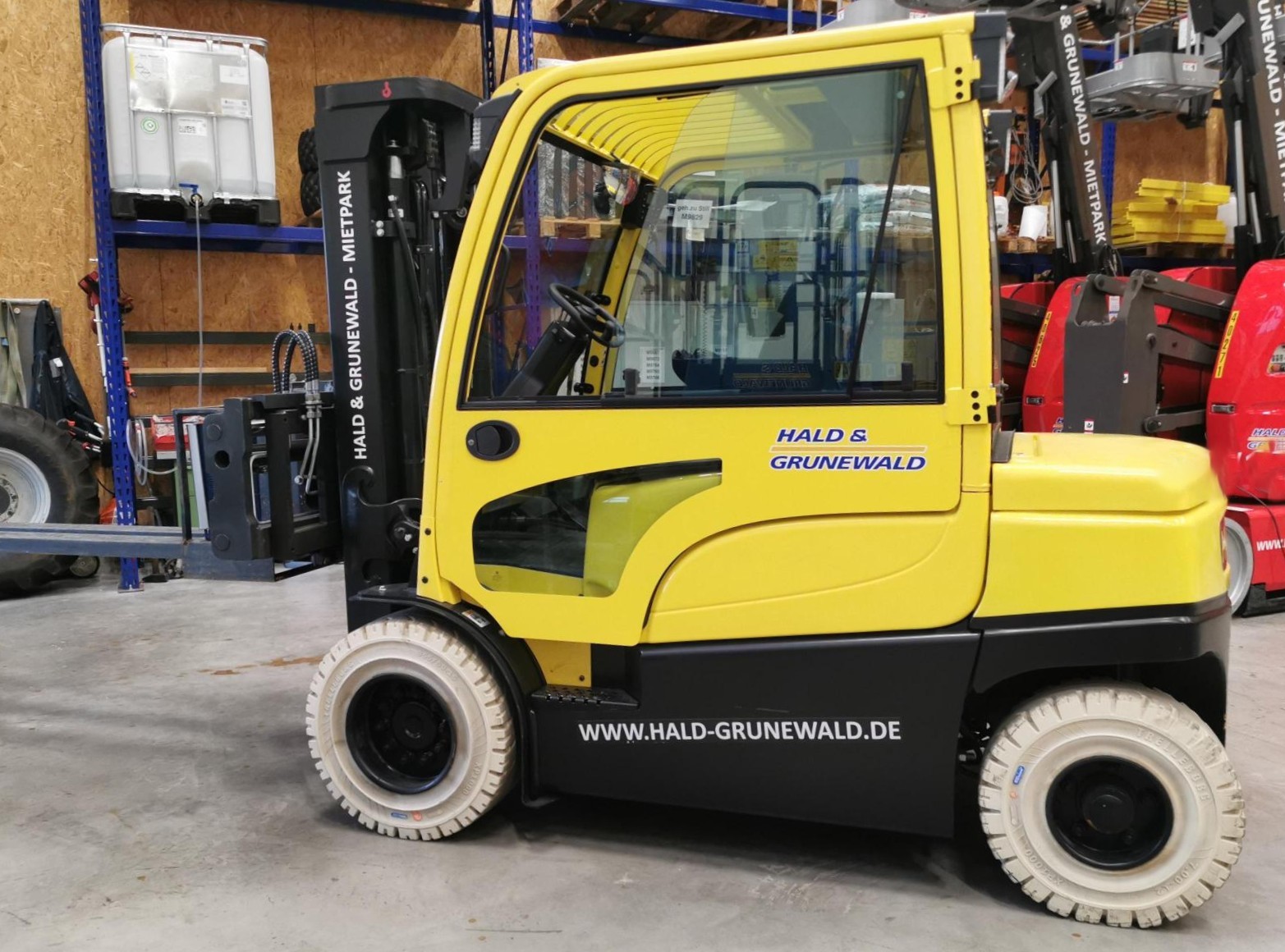 hyster-j5-0xn-elektro-frontstapler-triplex-4835-mm image 2