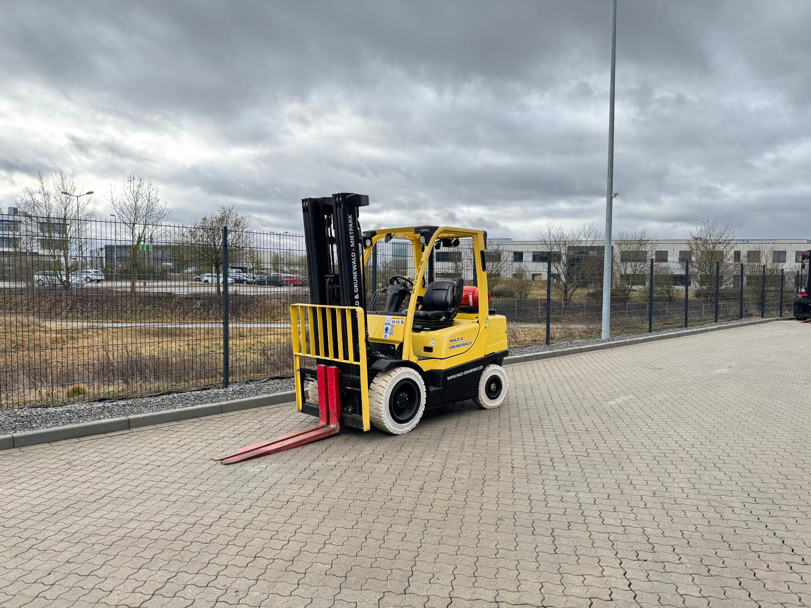 hyster-h3-0ft-l-gas-frontstapler-triplex-seitenschieber image 2