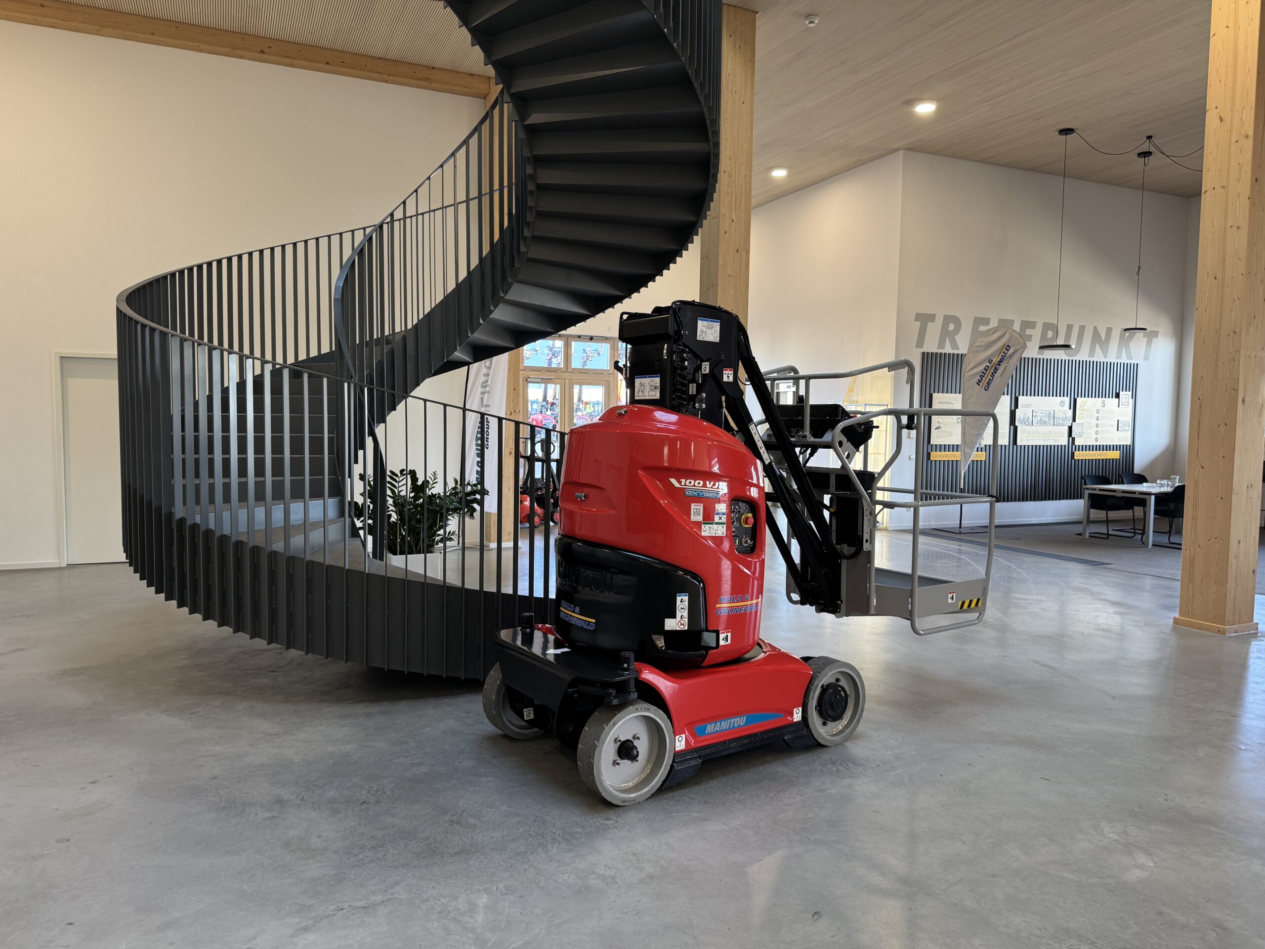 manitou-100-vjr-elektro-vertikalb-hne-24-v-korb image 2